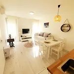 Koko&friends, Charming Place In Quiet Neighborhood * Split