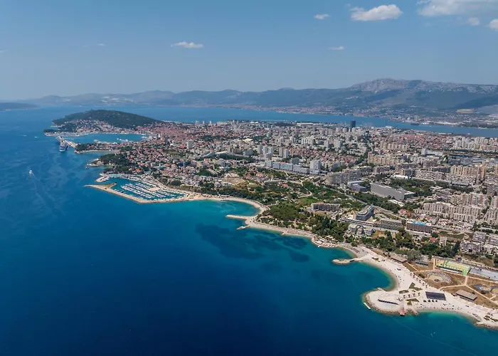 Koko&Friends, Charming Place In Quiet Neighborhood * Split