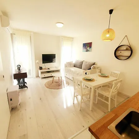 Koko&friends, Charming Place In Quiet Neighborhood * 스플리트
